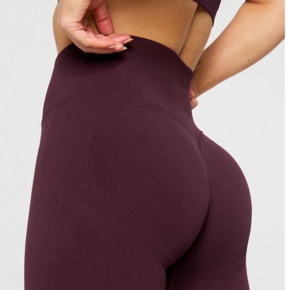 NWT Fabletics Seamless Scrunch High-Waisted Legging Oxblood S S92 - Picture 2 of 6